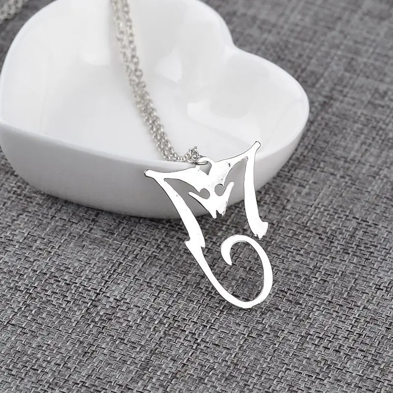 Anime Pendant Necklace - 国際的なスーパースター、マイケル・ジャクソンのネックレス。マイケル・ジャクソンのファン向けのコレクションアイテム。
