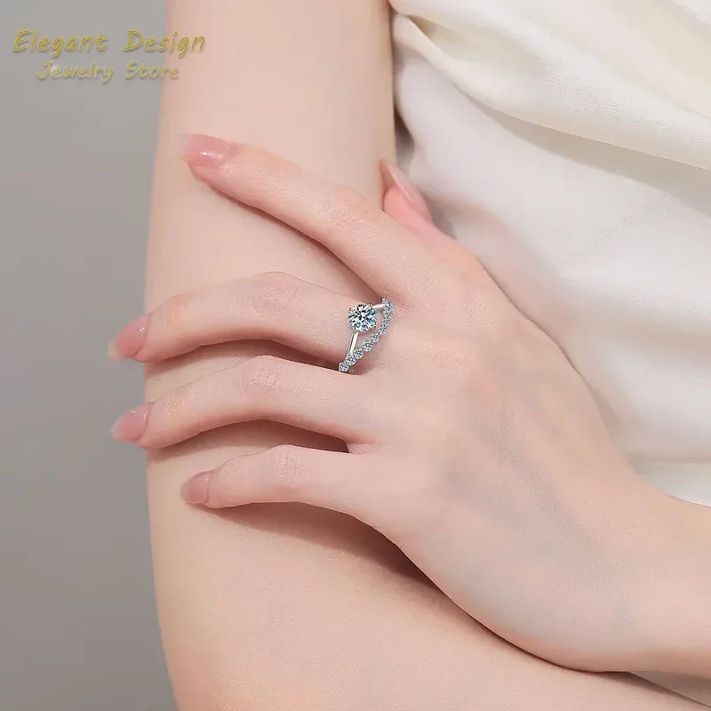 Moissanite Engagement Ring 1 Carat - クラウン・オブ・ラブ プラチナ Pt950 ウェディングリング 1カラット ダイヤモンド