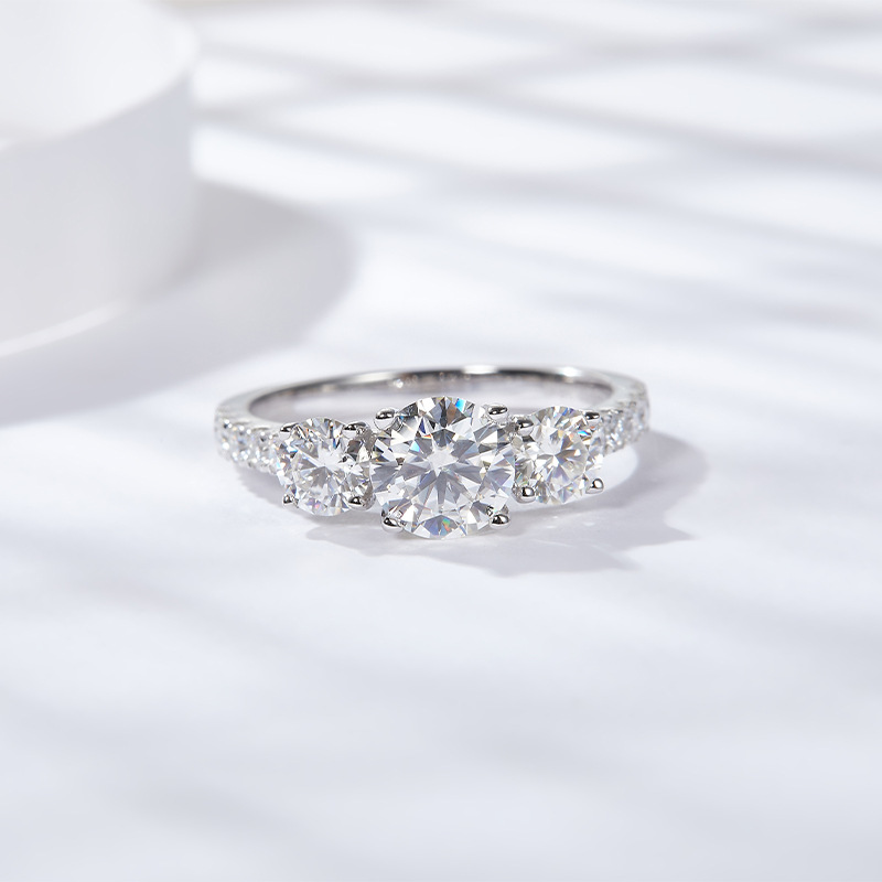 東芝-ダイヤモンドリング925スターリングシルバー,エンゲー - Moissanite Engagement Ring 1 Carat のレビューと価格